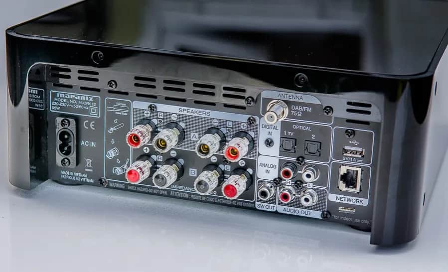 Wzmacniacz Denon czy Marantz – który model zapewni lepszy dźwięk?